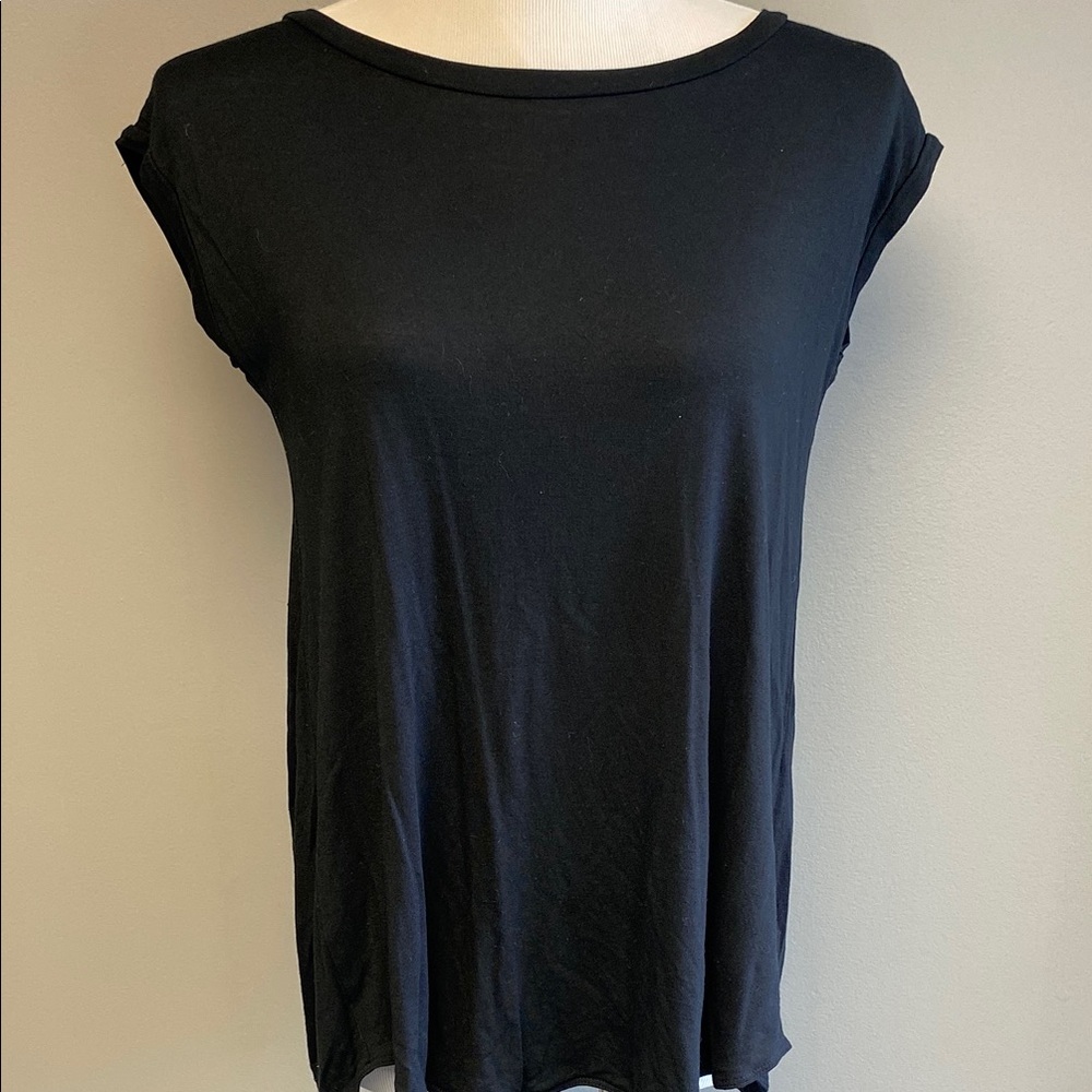 Wilfred Black Relaxed Cap Sleeve Tee